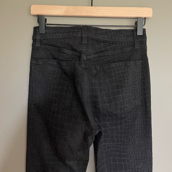 J Brand Leenah High Rise Skinny Ankle Jeans Size 28 Caiman Python Print Black - Picture 10 of 16